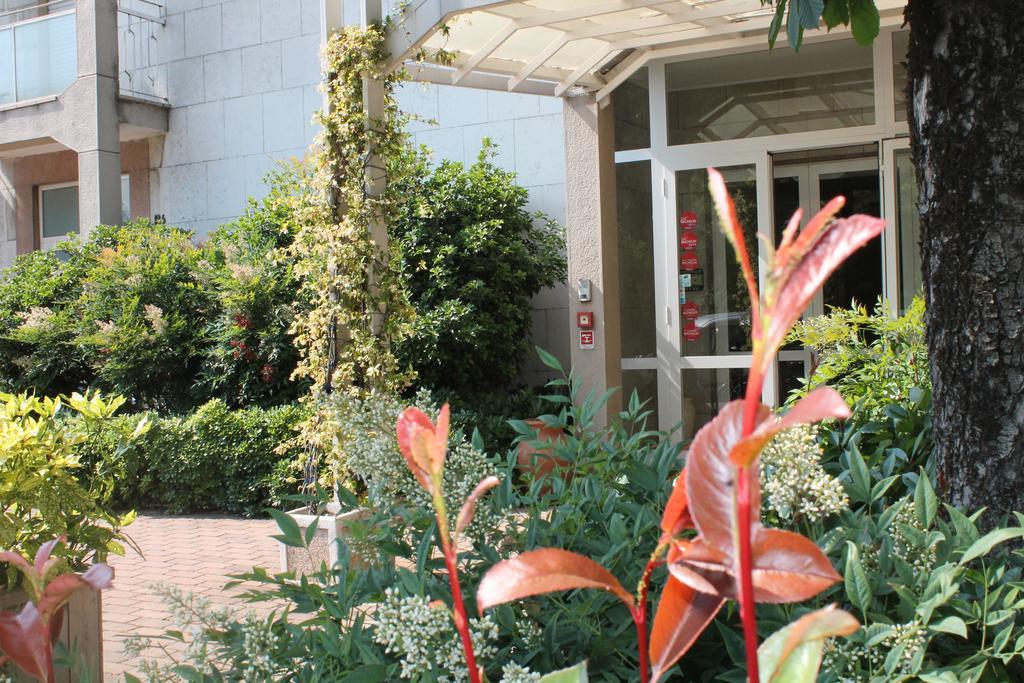 Hotel Cremona Viale Exterior foto