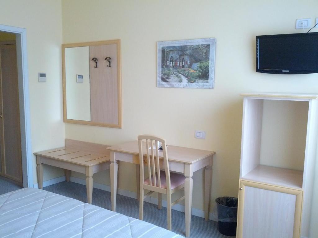 Hotel Cremona Viale Habitación foto