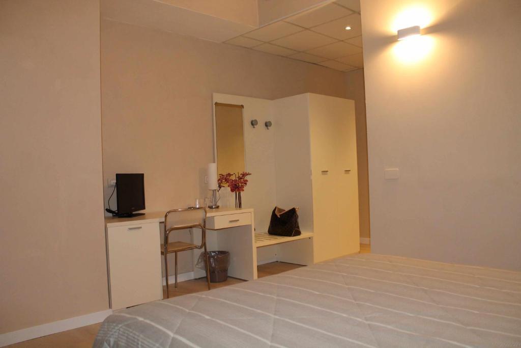 Hotel Cremona Viale Habitación foto